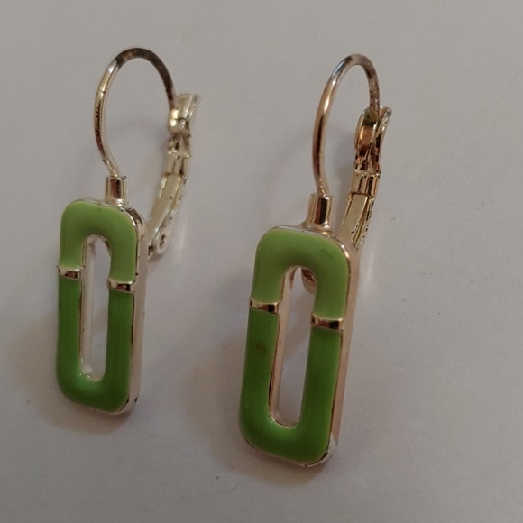 Green earings - Picture 2 of 4